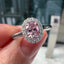 Anello con diamante rosa fantasia a taglio ovale da 0,49 ct